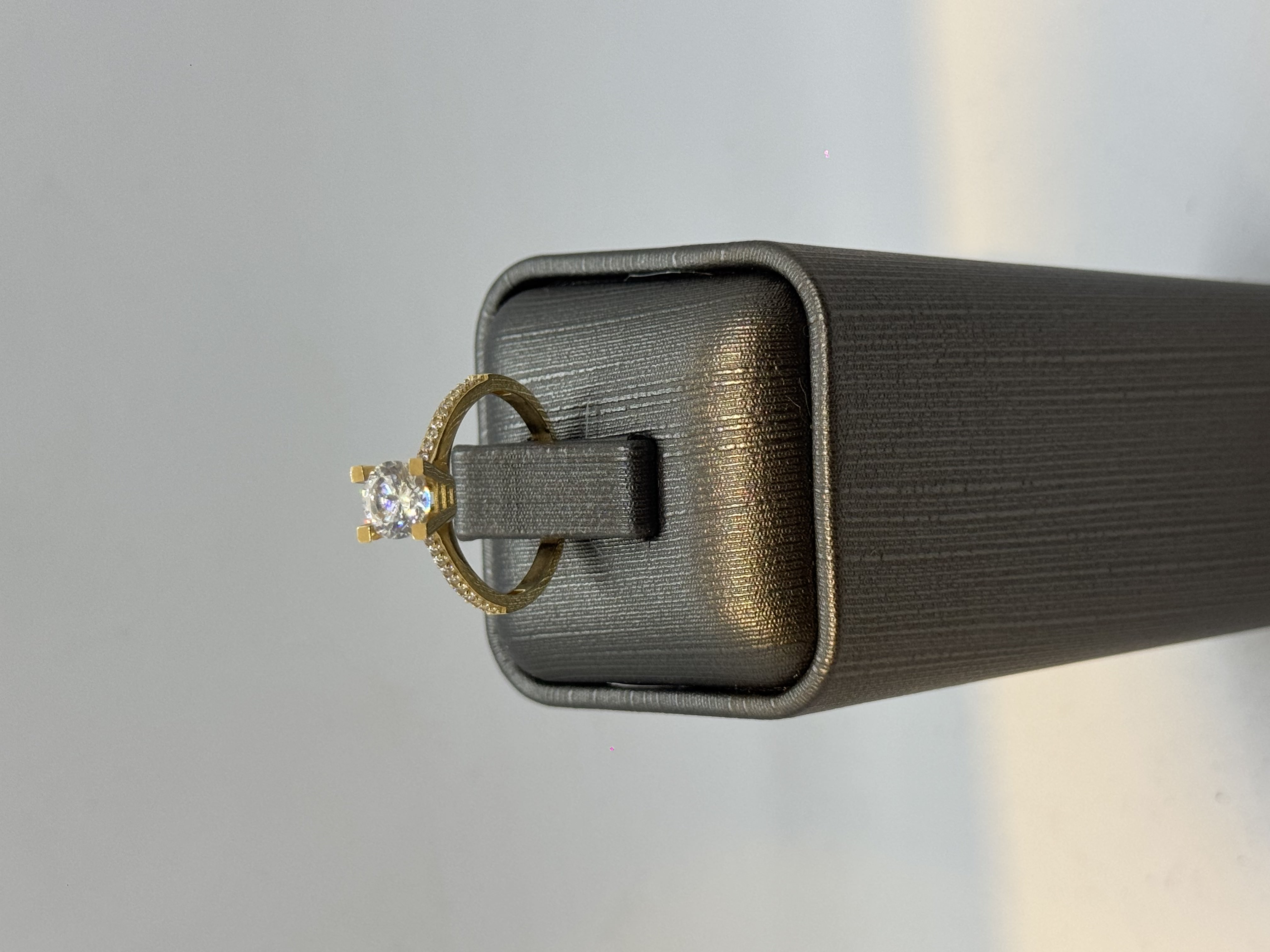 2.37 Gram 14 Ayar Tektaş Yüzük